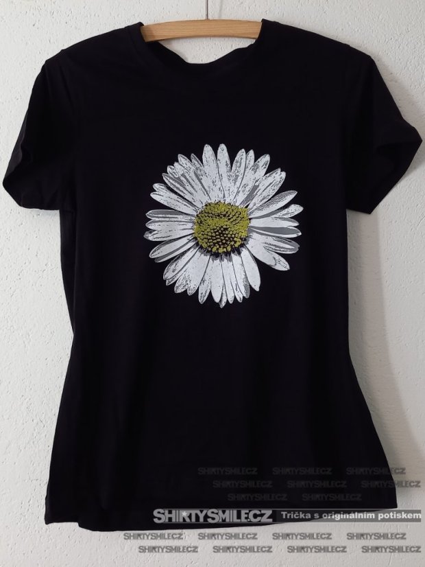 Tričko se sedmikráskou - Střih: pánské, Barva: černá, Velikost: L