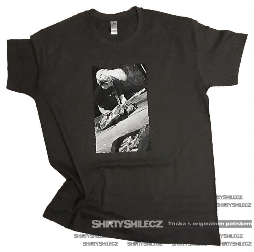 Tričko s kytaristou